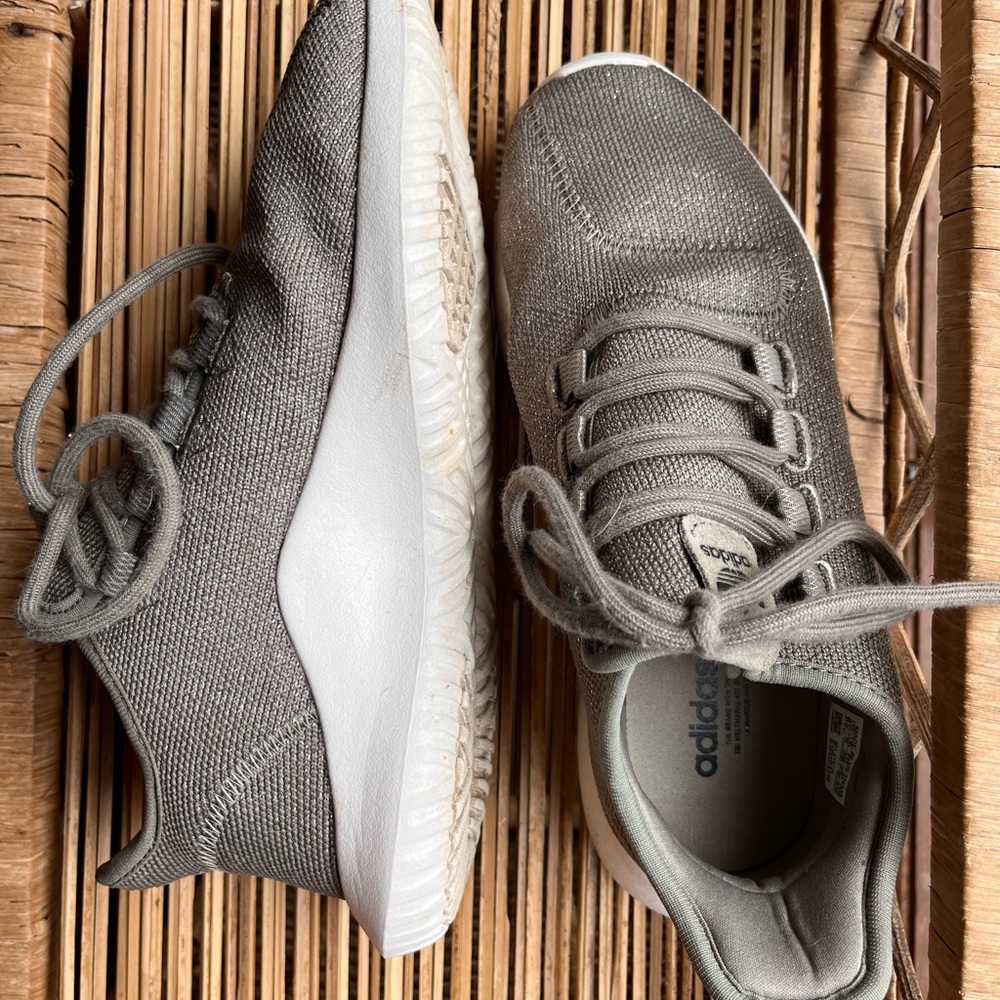 Women’s ADIDAS Trainers ~ 6.5